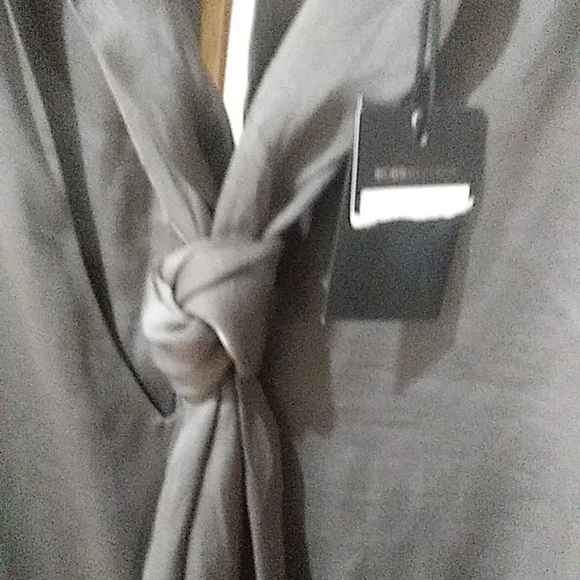 BCBG MAXAZRIA Silk Green Jumpsuit, Size M, Brand New - Picture 2 of 5